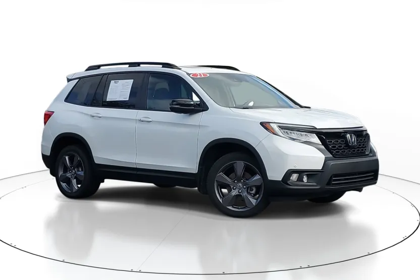 2021 Honda Passport Touring photo 1