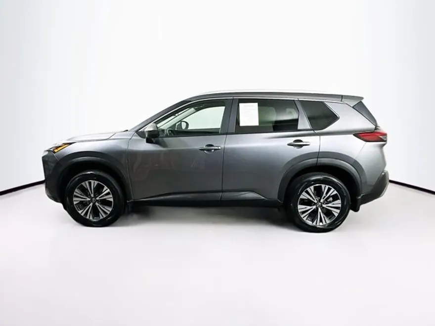 2023 Nissan Rogue SV photo 1