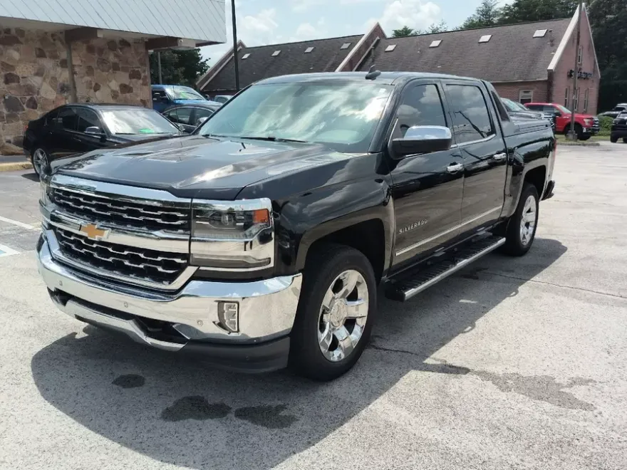 2017 Chevrolet Silverado 1500 LTZ photo 1