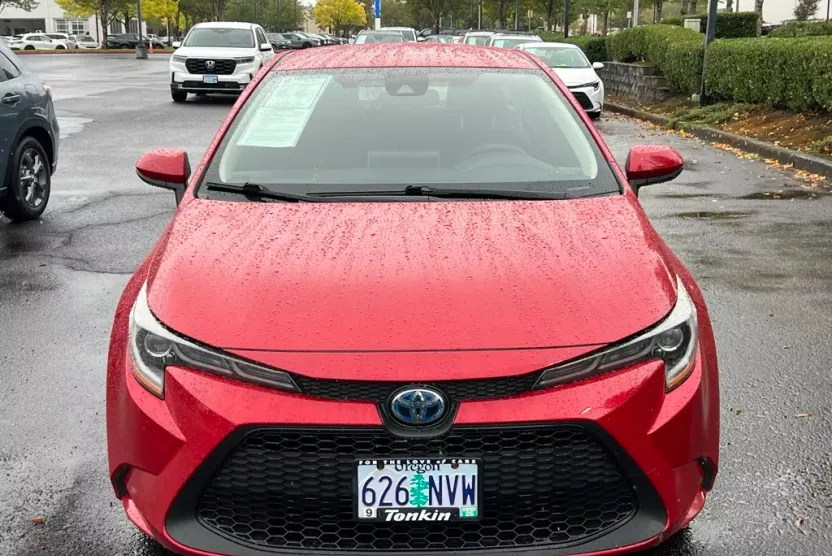2020 Toyota Corolla Hybrid LE photo 1