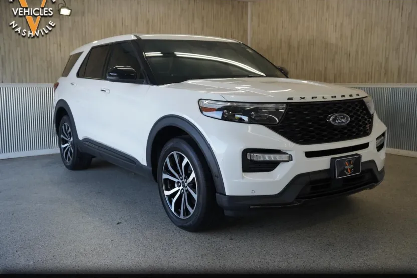 2021 Ford Explorer ST photo 1