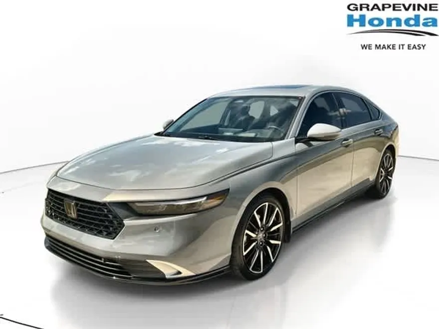 2024 Honda Accord Hybrid Touring photo 1