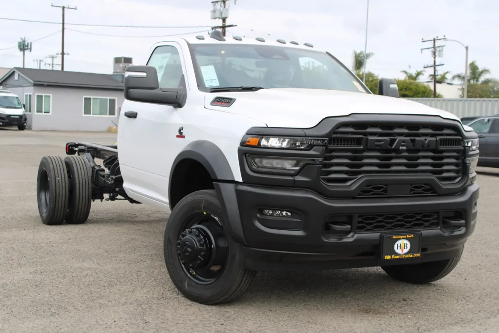 2025 Ram 5500 Tradesman photo 1
