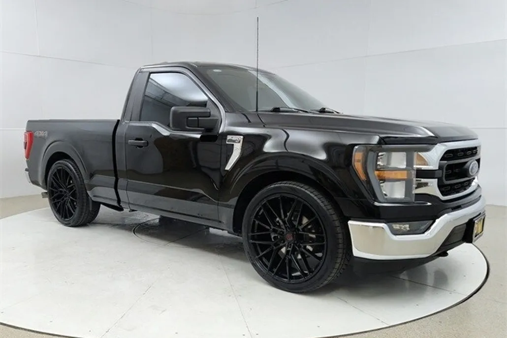 2023 Ford F-150 XL photo 1