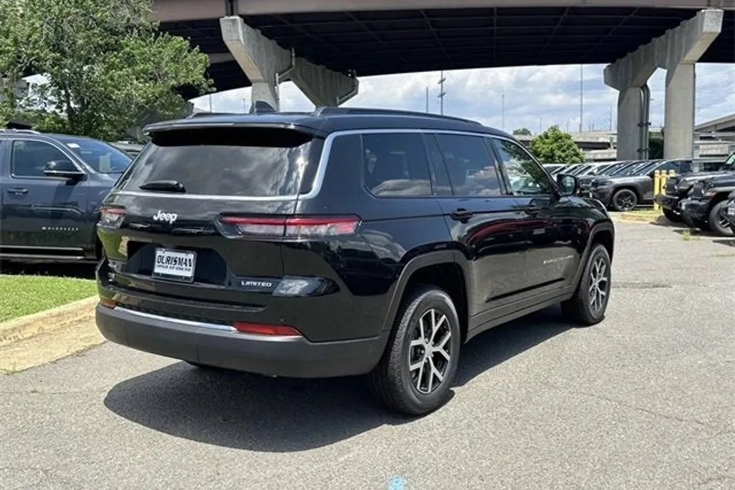 2025 Jeep Grand Cherokee Limited photo 1