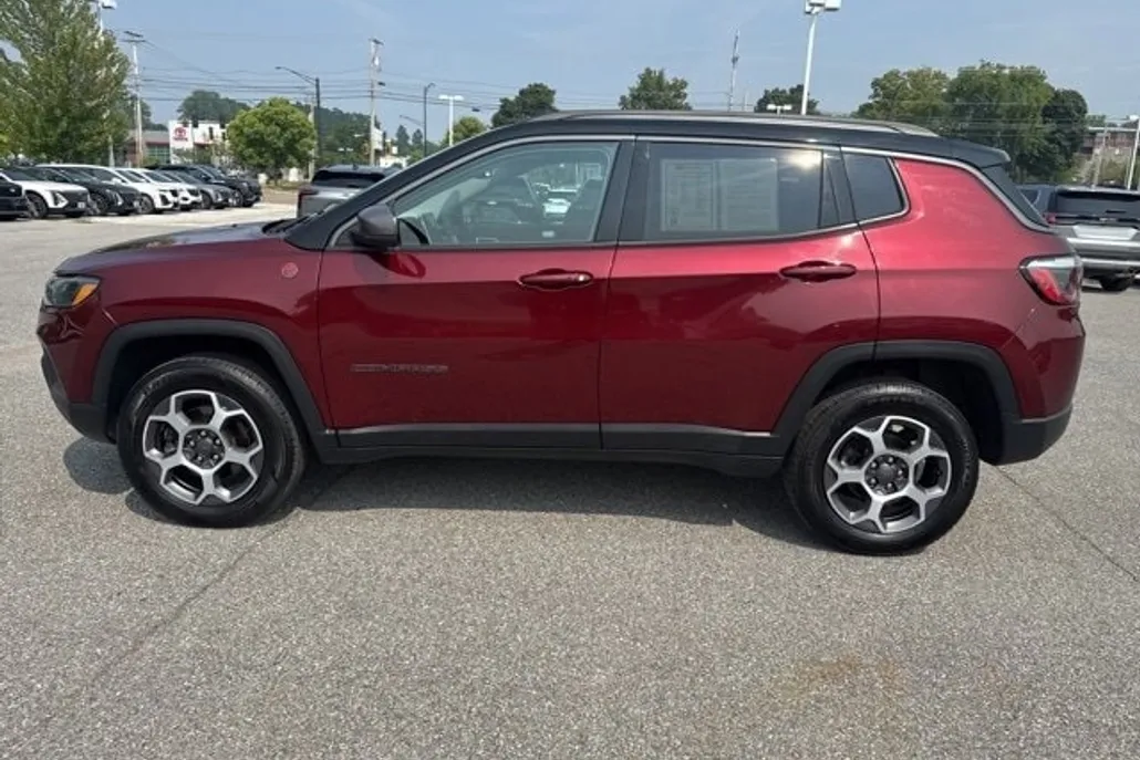 2022 Jeep Compass Trailhawk photo 1