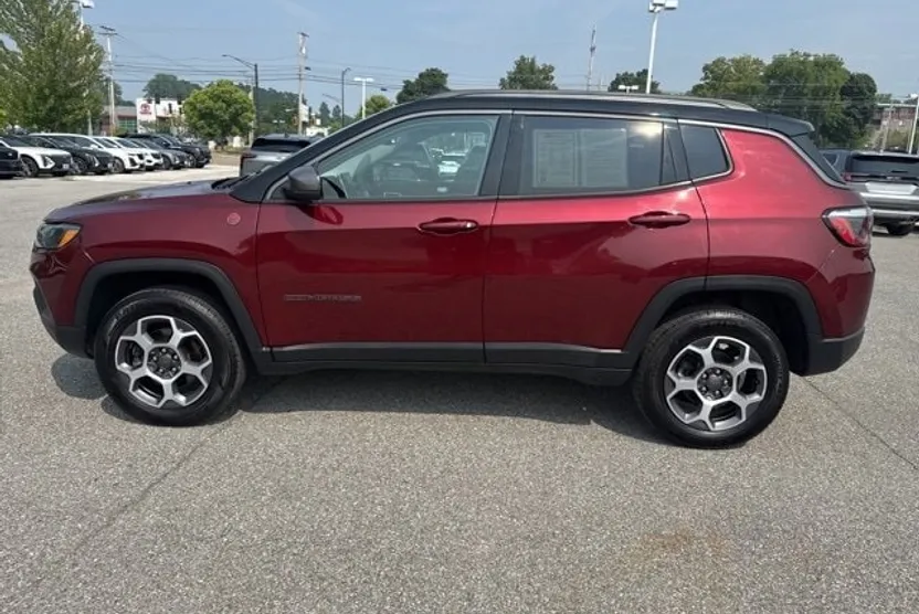 2022 Jeep Compass Trailhawk photo 1