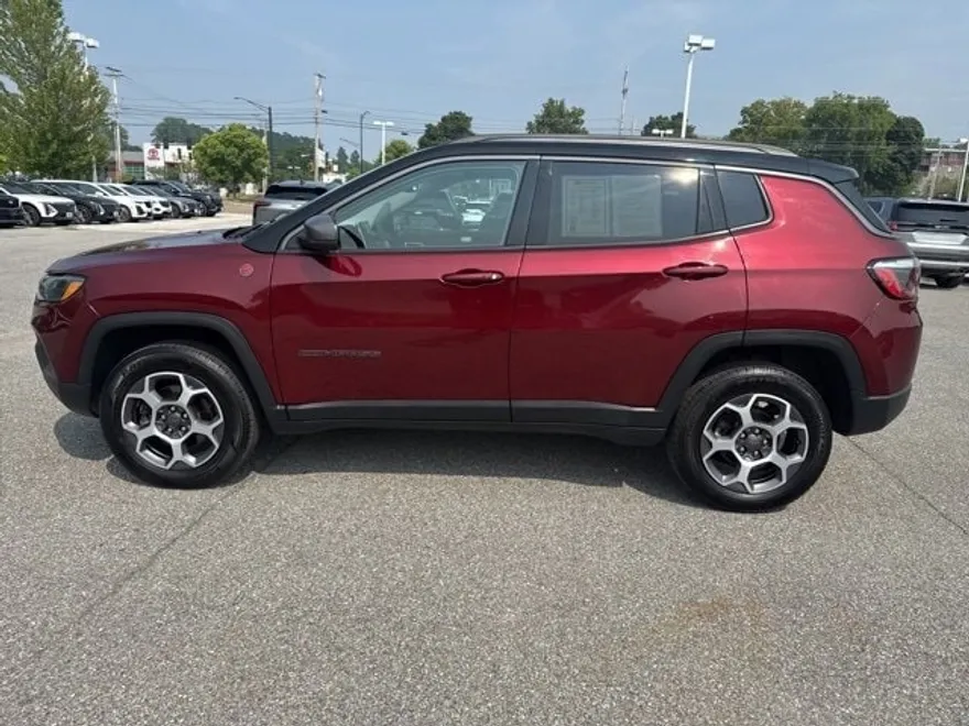 2022 Jeep Compass Trailhawk photo 1