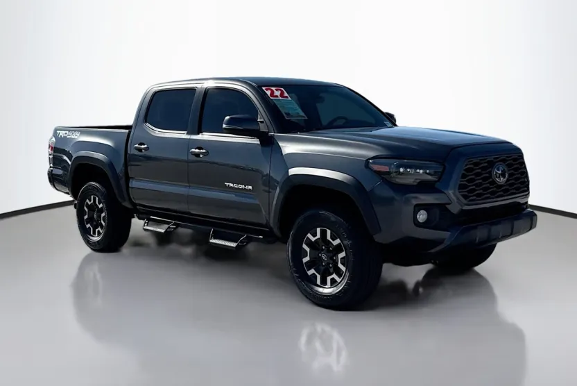 2022 Toyota Tacoma TRD Off-Road photo 1