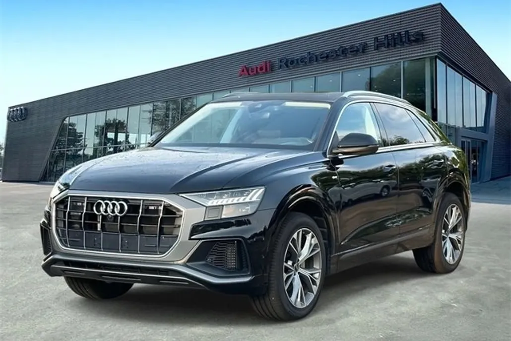 2023 Audi Q8 55 Premium Plus photo 1
