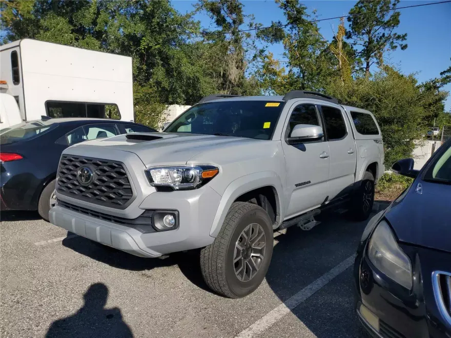 2021 Toyota Tacoma TRD Sport photo 1