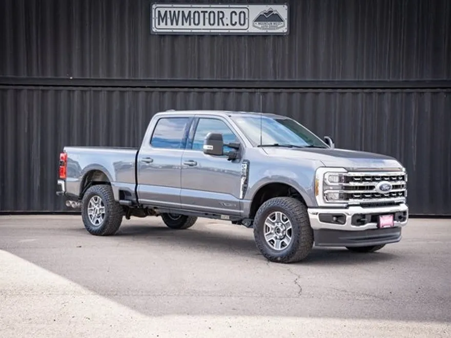 2024 Ford F-250 Lariat photo 1