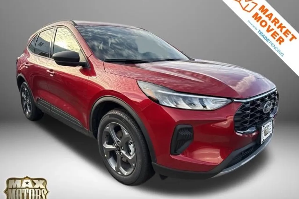 2025 Ford Escape ST-Line photo 1
