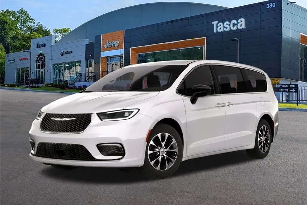 2026 Chrysler Pacifica photo 1