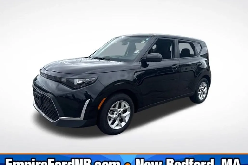 2025 Kia Soul S photo 1