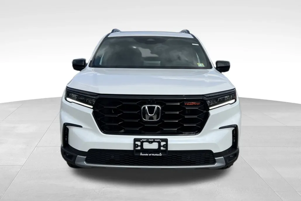 2025 Honda Pilot TrailSport photo 1