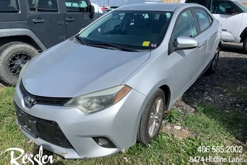 2015 Toyota Corolla LE Plus photo 1