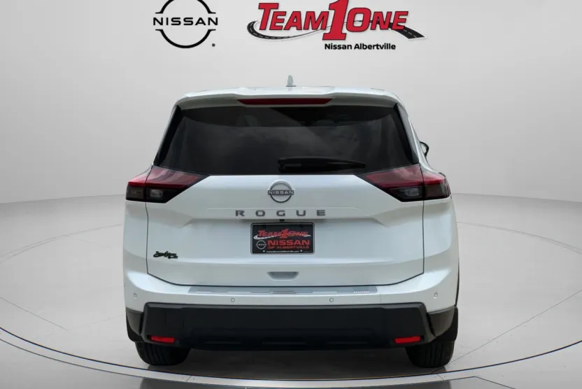2026 Nissan Rogue SV photo 1