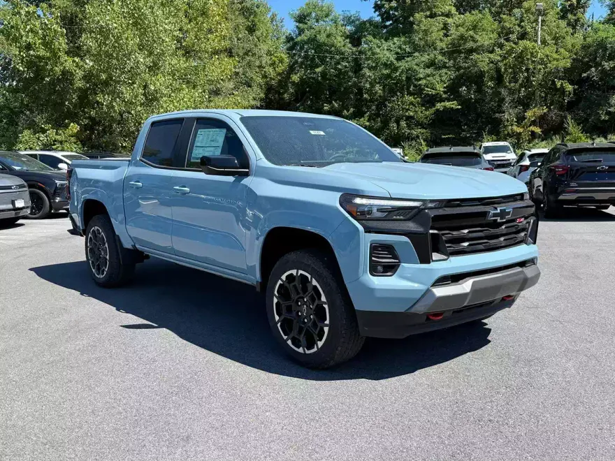 2026 Chevrolet Colorado Z71 photo 1