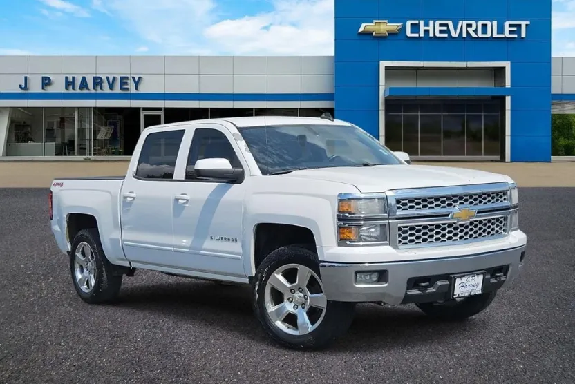 2015 Chevrolet Silverado 1500 LT photo 1