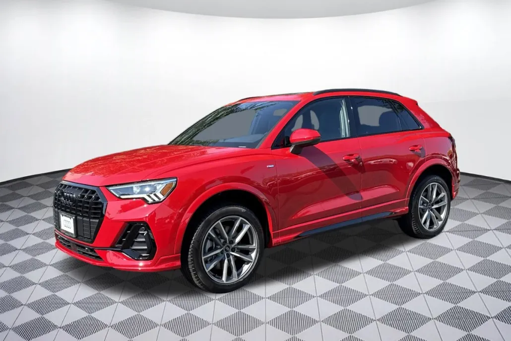 2025 Audi Q3 45 TFSI S line Premium photo 1