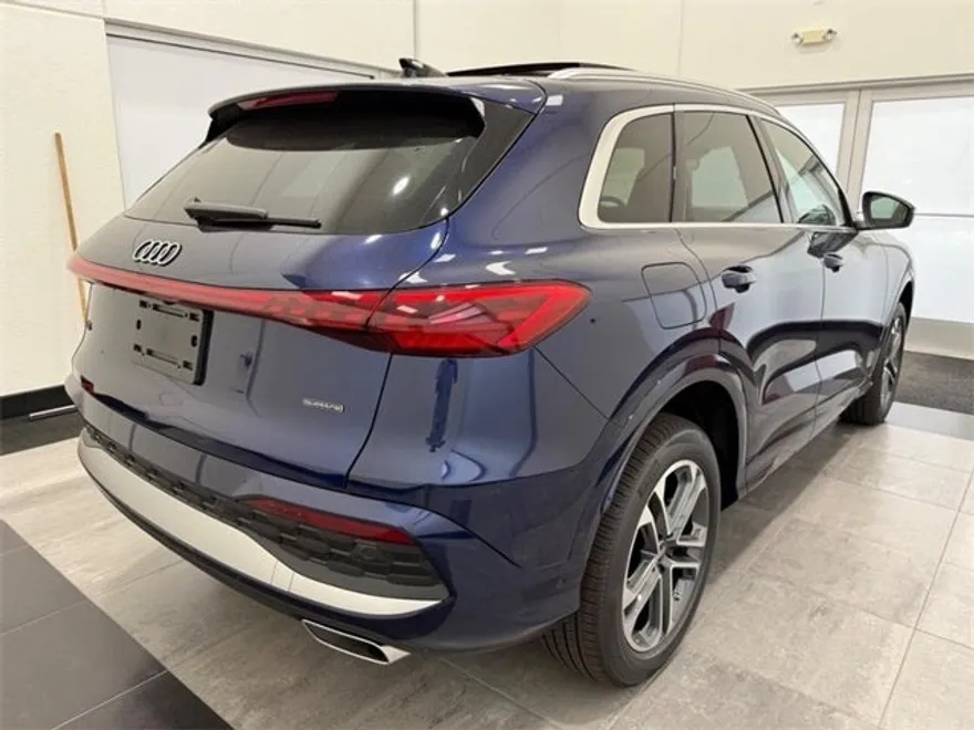 2025 Audi Q5 Premium photo 1