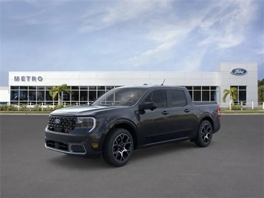 2025 Ford Maverick Lariat photo 1