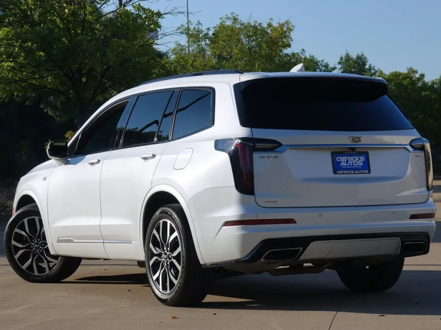 2021 Cadillac XT6 Sport photo 1