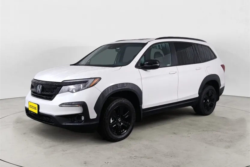 2022 Honda Pilot TrailSport photo 1