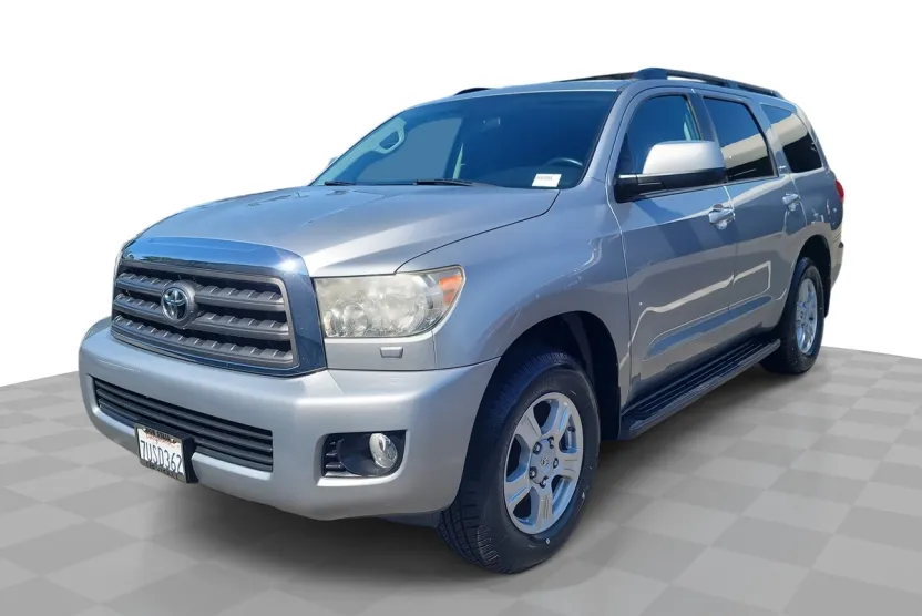 2015 Toyota Sequoia SR5 photo 1