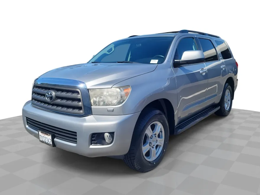 2015 Toyota Sequoia SR5 photo 1