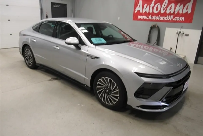 2024 Hyundai Sonata Hybrid SEL photo 1