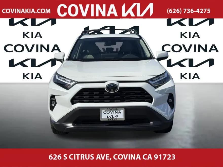 2023 Toyota RAV4 XLE Premium photo 1
