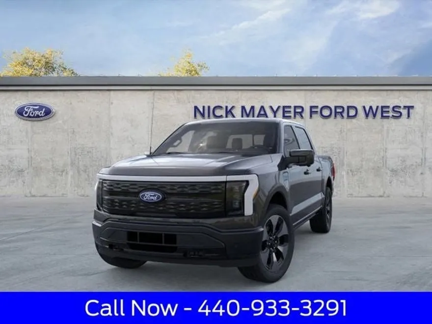 2025 Ford F-150 Lightning Platinum photo 1
