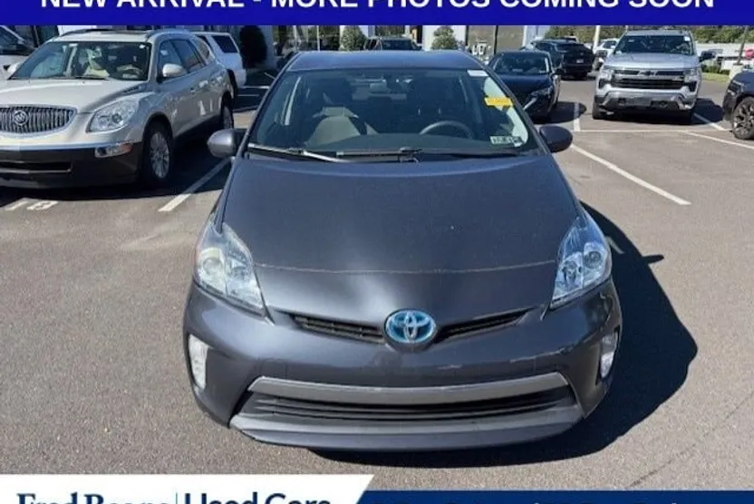 2014 Toyota Prius Plug-in Base photo 1