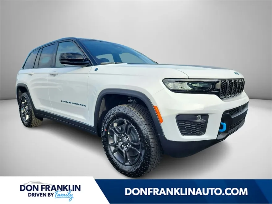 2024 Jeep Cherokee Trailhawk 4xe photo 1