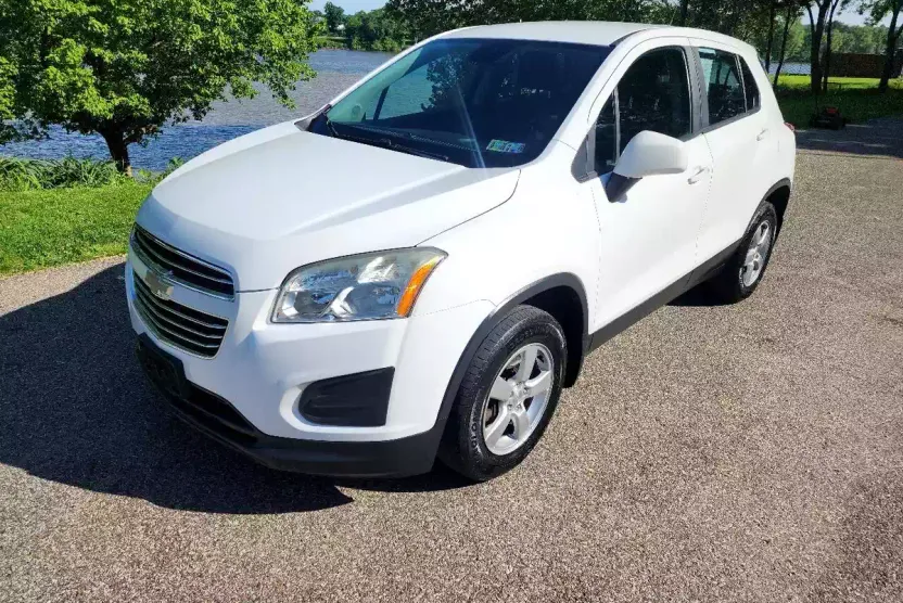 2015 Chevrolet Trax LS photo 1