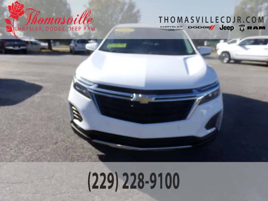 2022 Chevrolet Equinox LT photo 1