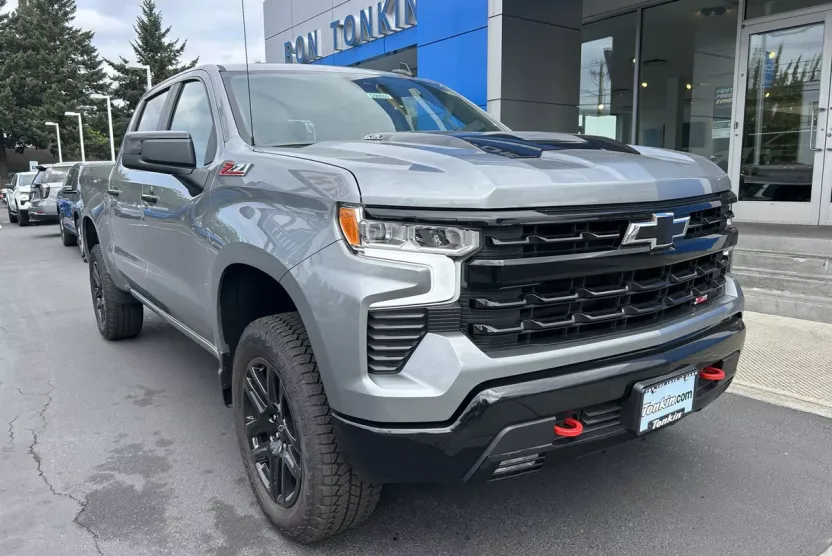 2025 Chevrolet Silverado 1500 LT Trail Boss photo 1
