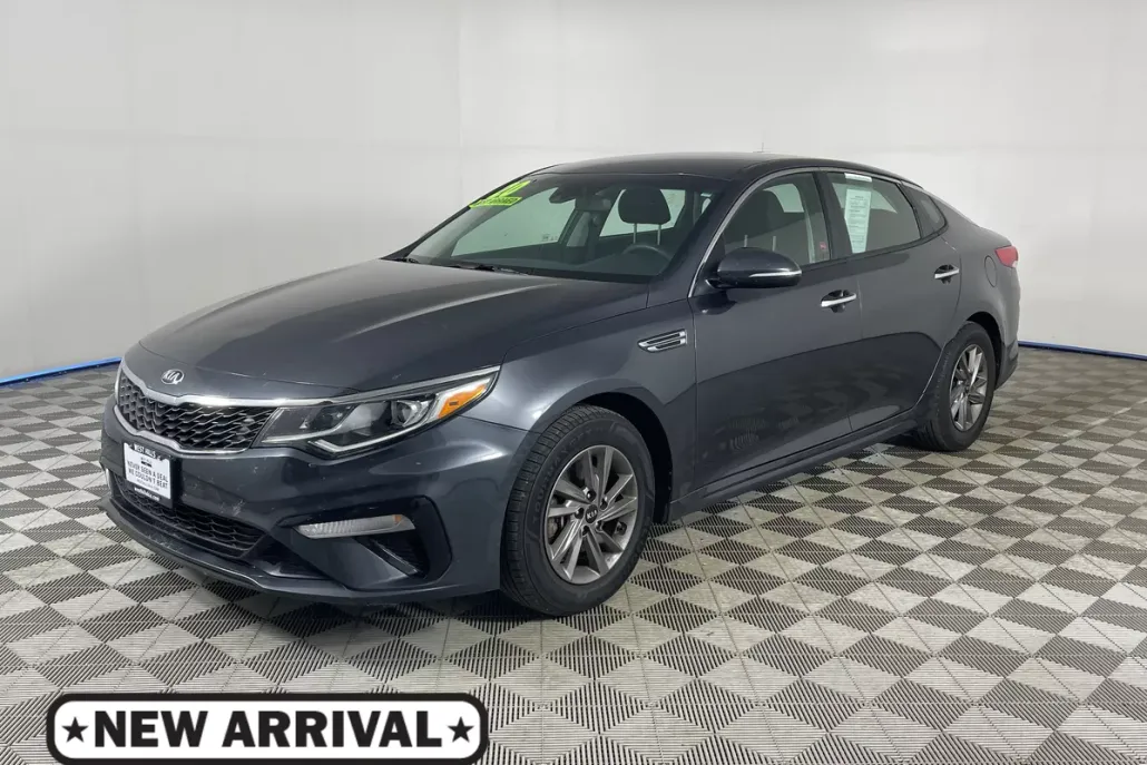 2020 Kia Optima LX photo 1