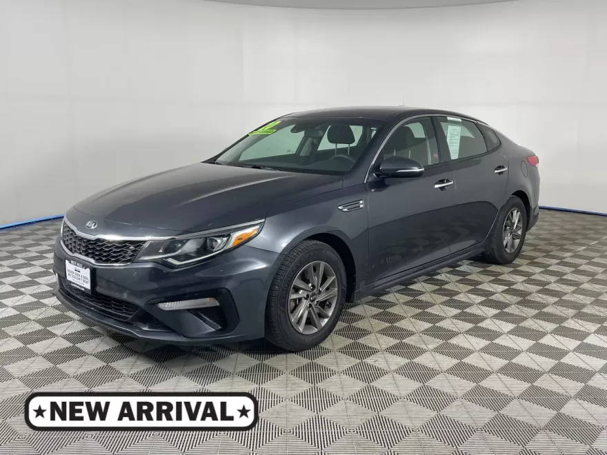 2020 Kia Optima LX photo 1