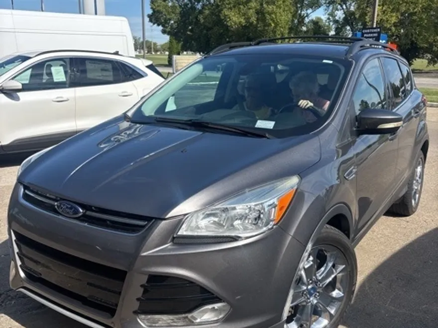 2013 Ford Escape SEL photo 1