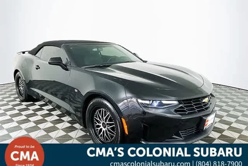 2023 Chevrolet Camaro 1LT photo 1