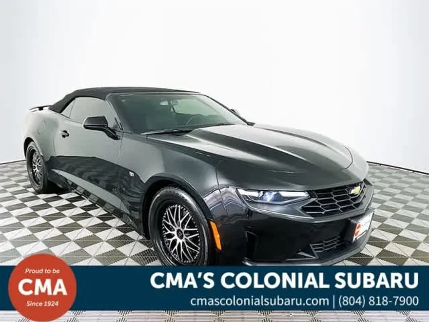 2023 Chevrolet Camaro 1LT photo 1