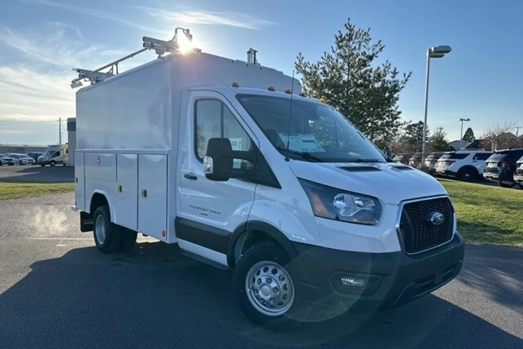 2024 Ford Transit photo 1