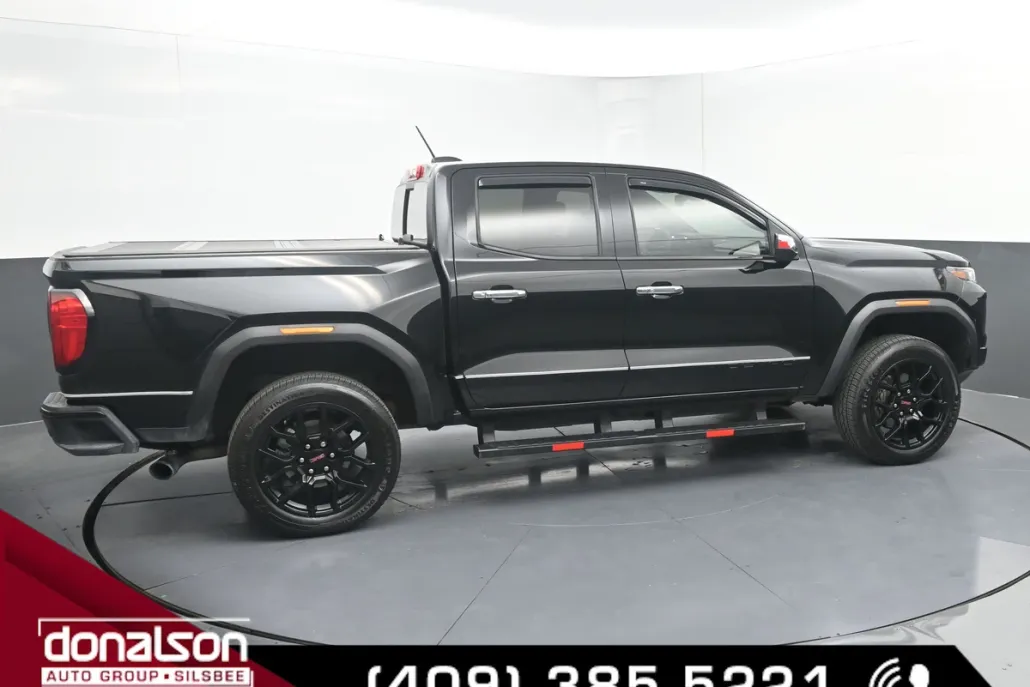 2024 Gmc Canyon Denali photo 1