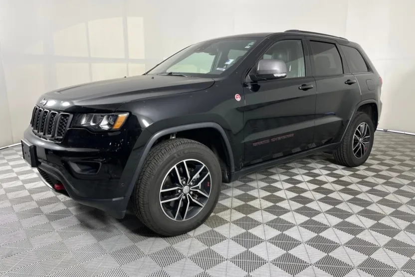 2018 Jeep Grand Cherokee Trailhawk photo 1
