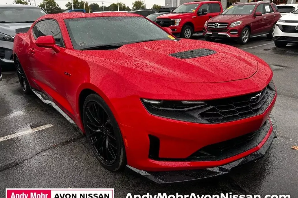2021 Chevrolet Camaro LT1 photo 1