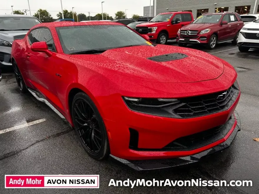 2021 Chevrolet Camaro LT1 photo 1
