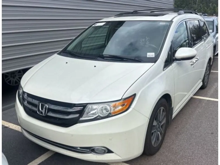 2017 Honda Odyssey Touring Elite photo 1